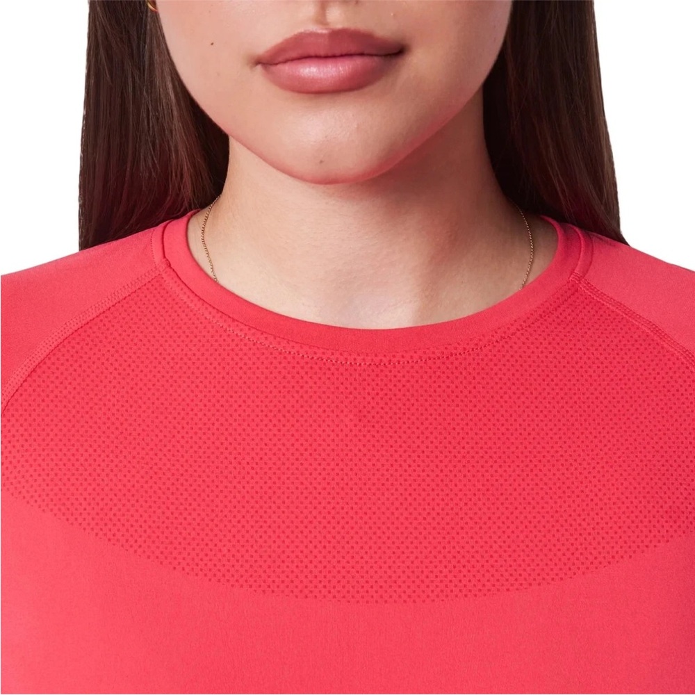 Mondetta Red Fitted Short Sleeve T-Shirt - Picture 3 of 4